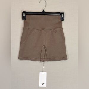 Women’s Best Motion Seamless Shorts Caribou Brown NWT Small Gym Workout